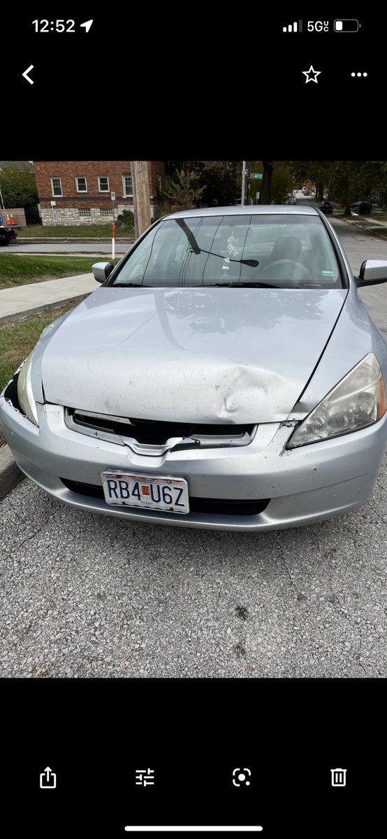 is_a_smell's tweet photo. MY CAR WAS STOLEN OUT OF MY PARENTS DRIVEWAY THIS AFTERNOON IN LEES SUMMIT MO. IF ANYONE SEES IT PLEASE CONTACT THE POLICE #leessummit #longviewfarm #longviewlake #kansascitymo https://t.co/9Q7H9uTCCG