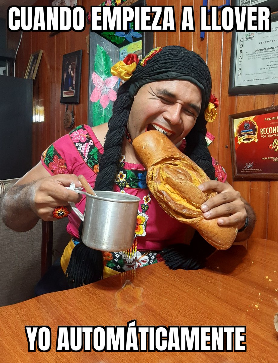 LaChoka's tweet photo. Ya empezó a lloveee...☕🍞👈😋 https://t.co/DPgX6yFkFL