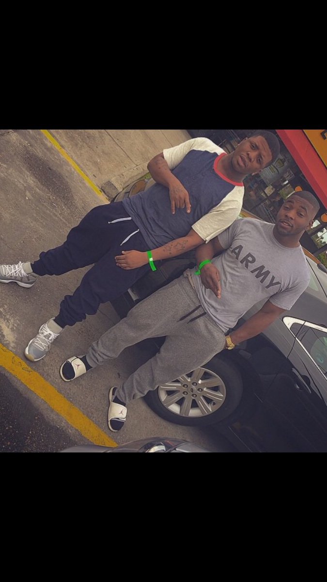 TannaBoy212's tweet photo. My Dawgπ₯·πΎπ€πΎπ©Έ #ThrowBike https://t.co/ZJaElMw2kn