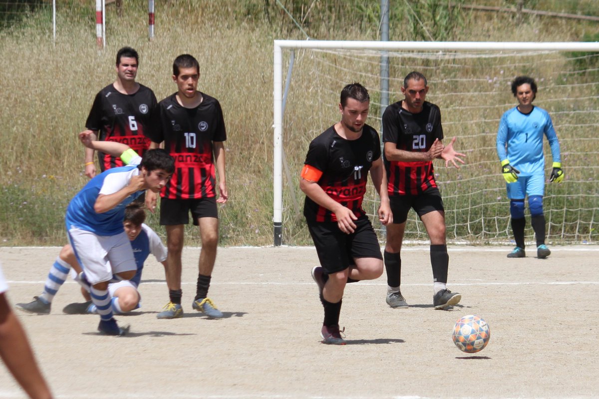 CEFCanMir's tweet photo. Avui compartim noves fotografies a la web de l'equip #SeniorDF2022
https://t.co/kHLZzVMEbd
#CEFCanMir #FutbolPerATothom #SeniorDF 2022 #DiversitatFuncinal #CapacitatsDiverses #RubiCity #RubiEsport https://t.co/E52futpJ3F