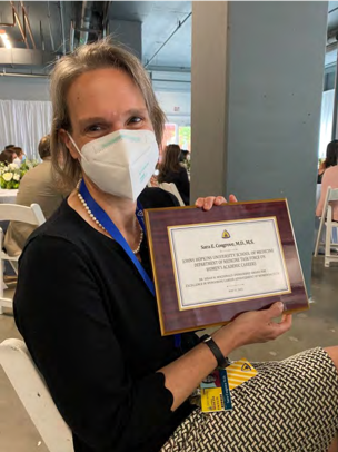 Johns Hopkins Division of Infectious Diseases tweet media