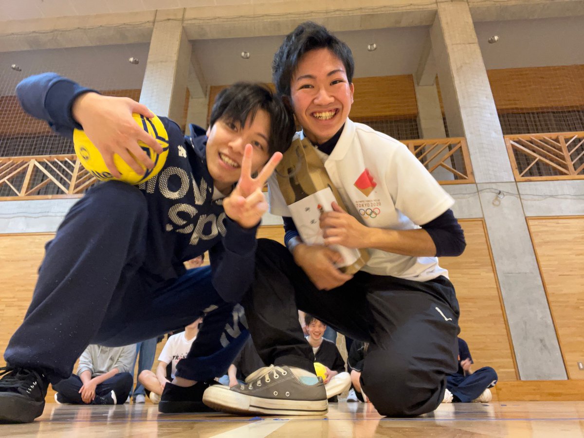 apc_handball's tweet photo. 今回の活動は久々に全面で行いました!たくさんの参加者が来てくれてとても楽しいものになりました!走りまくってめちゃくちゃ疲れましたが最高に楽しいサークル活動でした!今日は新しい仲間もまた増えました!興味がある人はいつでも来てみてください! https://t.co/o0wvgrulUZ