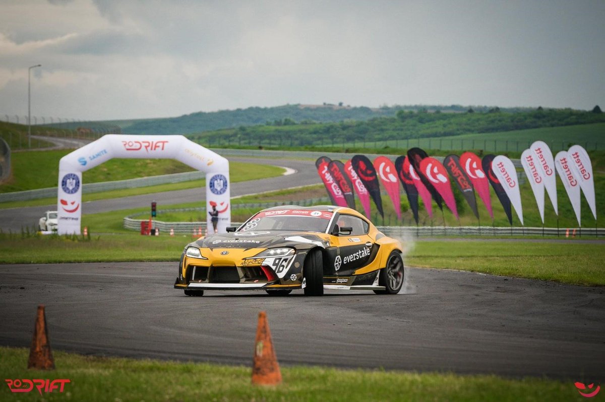 GarrettMotion's tweet photo. #RoDrift is back! We enjoyed the 1st race of the season from the RoDrift championship. #TransilvaniaMotorRing was the host of the 1st PRO and semi-PRO race in 2022. Garrett is proud to support RoDrift once again. Congratulations to the winners. Some great talent out there! https://t.co/AQcxN8A5ei