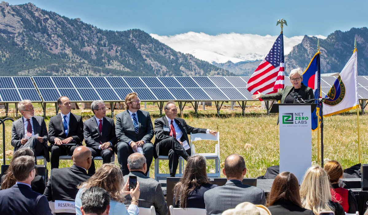 NREL's tweet image. Through @ENERGY&apos;s Net Zero Labs initiative, NREL&apos;s Flatirons Campus is expected to reach #netzero emissions annually by the end of fiscal year 2023, and the South Table Mountain Campus, to hit that achievement three years later. bit.ly/3wMNvND
#NetZeroLabs