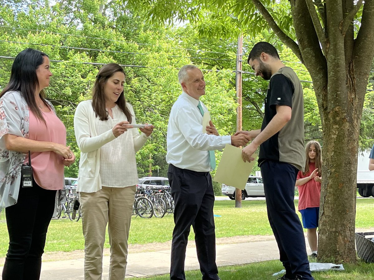 techmolly's tweet photo. It’s always great to see our IT Pathways seniors complete their programs and go on to do amazing things w work &amp; college programs. I’m glad we could celebrate today—here are some spotlights: https://t.co/yH31FVsqQy
