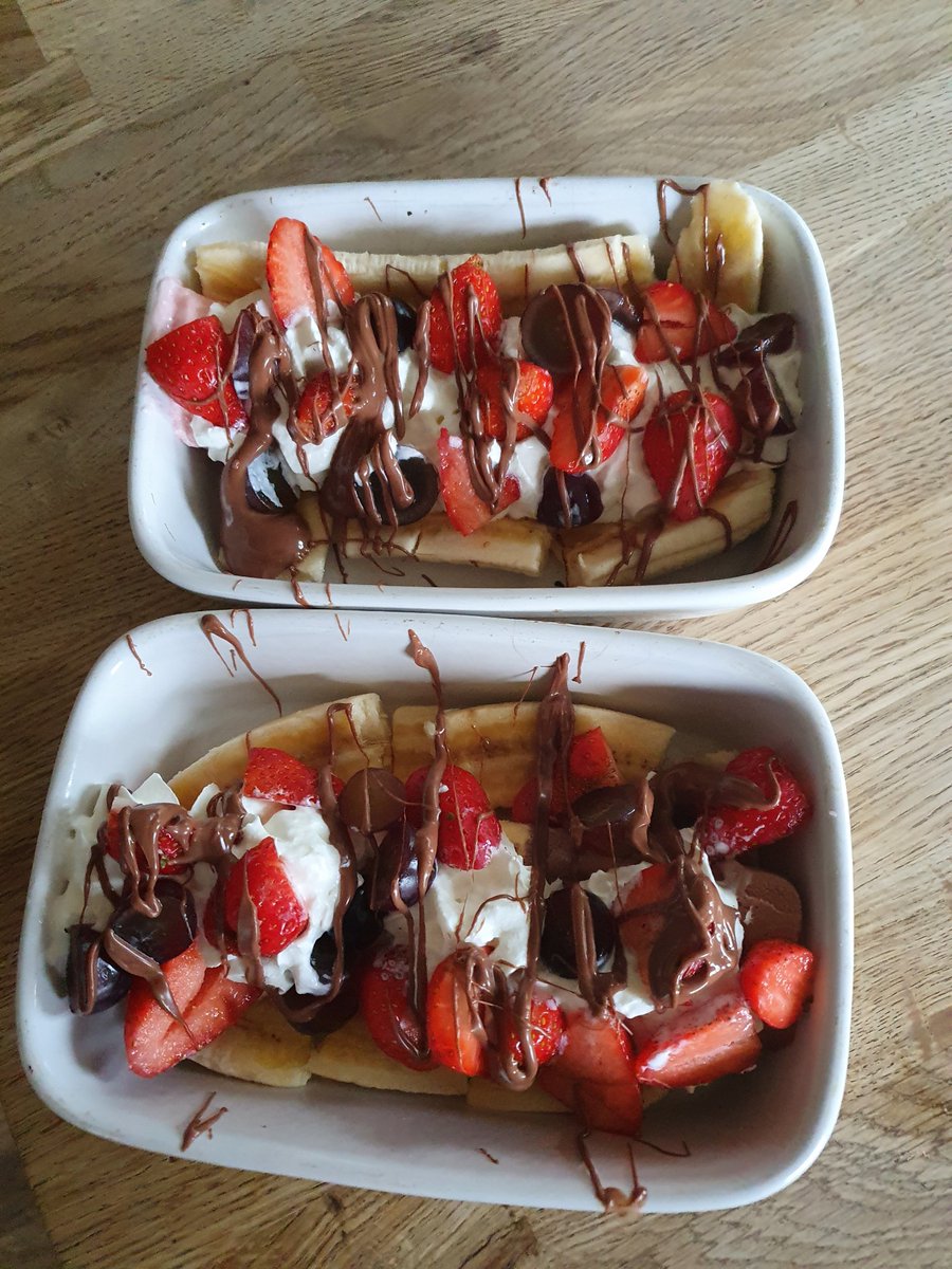 KimCroft's tweet photo. Logan had to postpone his American dessert as we were all too full yesterday but his Banana Split was definitely worth the wait!!🍌🍨 😋 He has absolutely loved this homework (and we enjoyed it too!!) @OPALG_6H2122 @OPA_LG 👨‍🍳 https://t.co/p7VFZ6Bvqc
