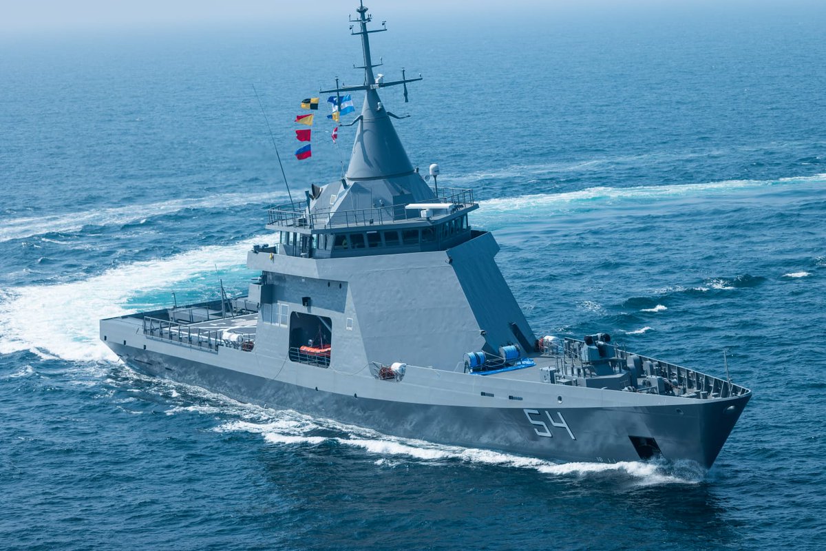 ArgenPorts's tweet photo. Arribó el cuarto y último buque comprado a Francia para patrullar el Mar Argentino https://t.co/fXfXTTUog5 
#ARACordero @Armada_Arg #PatrulleroOceánico https://t.co/XhpVGJhM56