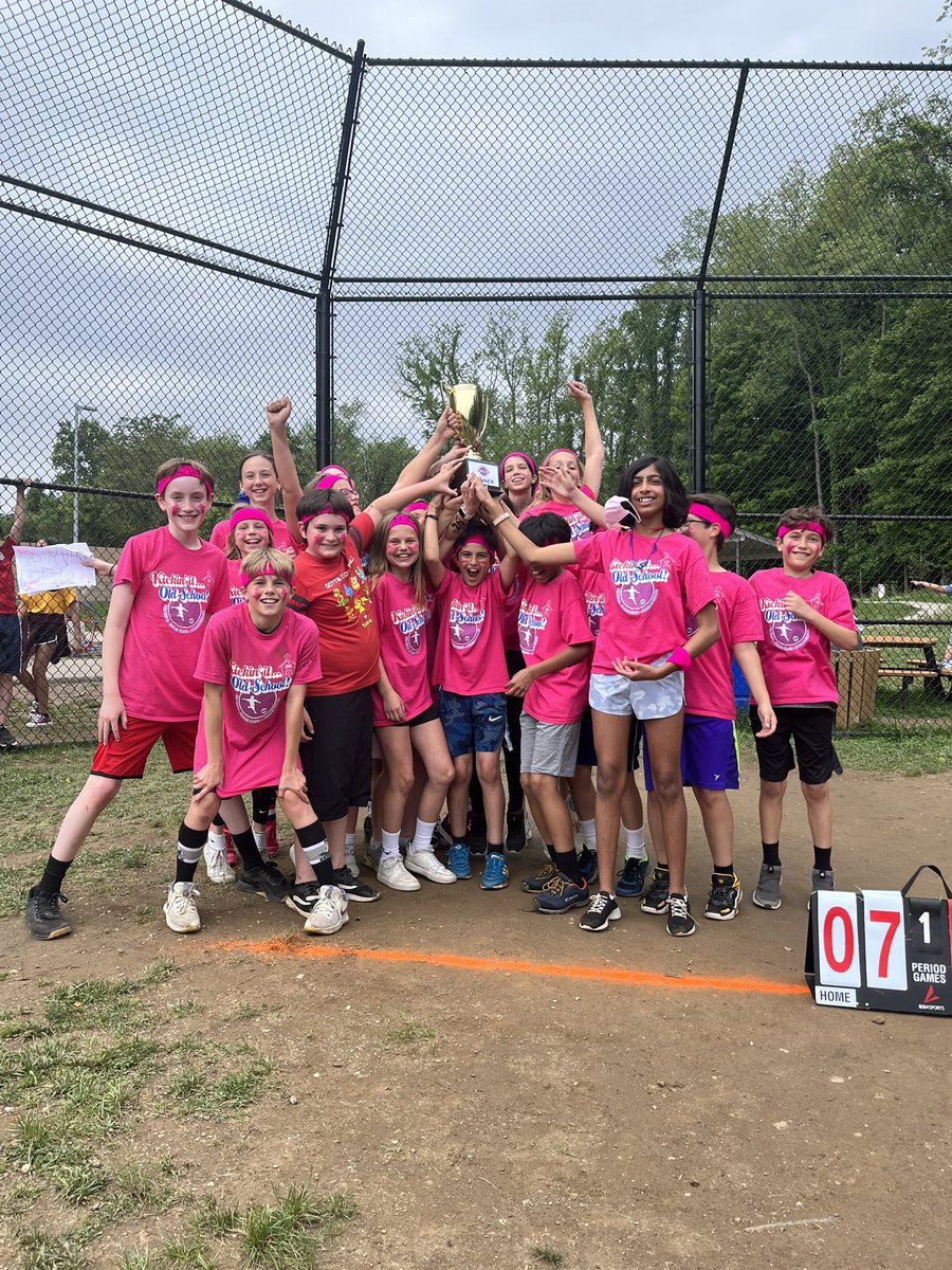 Mrs.Kahoe tweet media