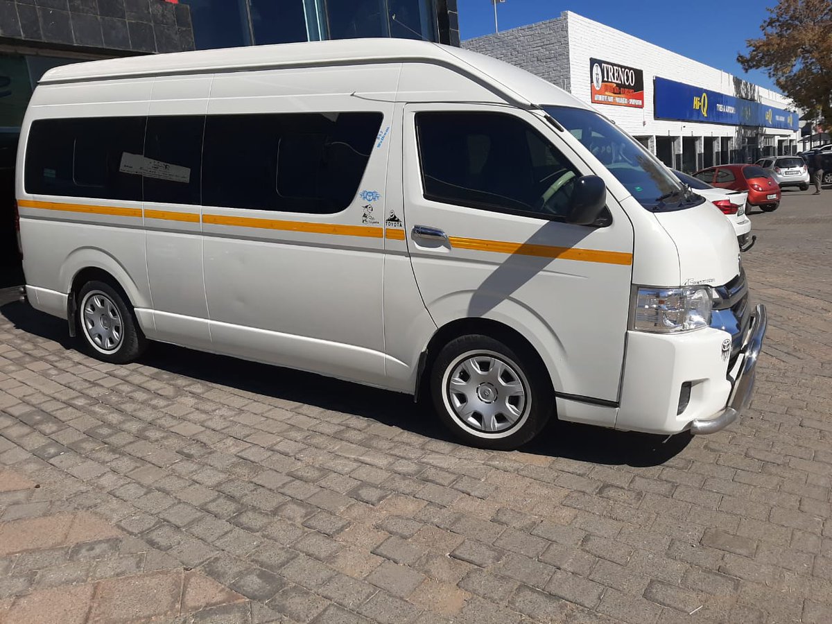Wind264's tweet image. Drive with Windgat. 🦏
2017 Toyota quantum GL
2.5 diesel
169 000km FSH.
Very neat minibus.
Finace available /nationwide delivery.

Whatsap:0735373812

Please retweet my clients might be on your timeline. ❤️