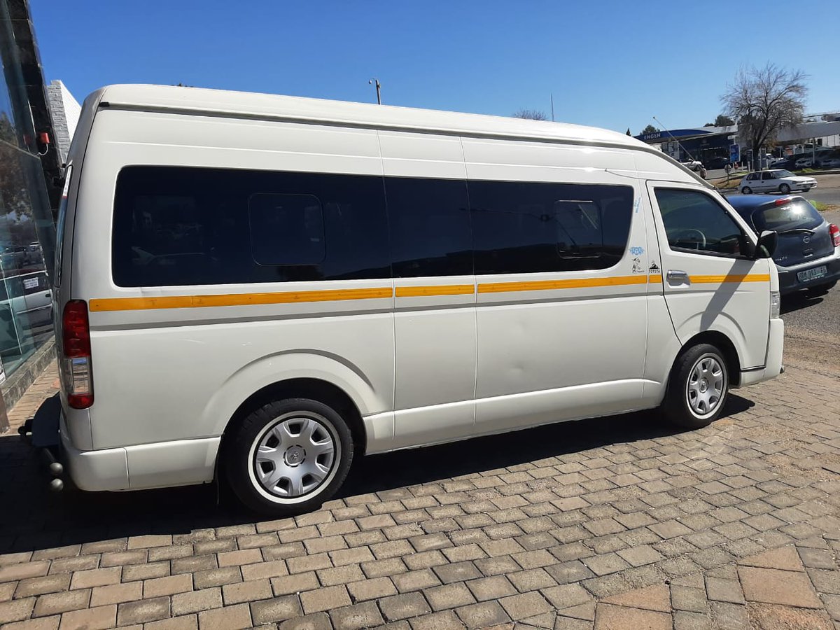 Wind264's tweet image. Drive with Windgat. 🦏
2017 Toyota quantum GL
2.5 diesel
169 000km FSH.
Very neat minibus.
Finace available /nationwide delivery.

Whatsap:0735373812

Please retweet my clients might be on your timeline. ❤️
