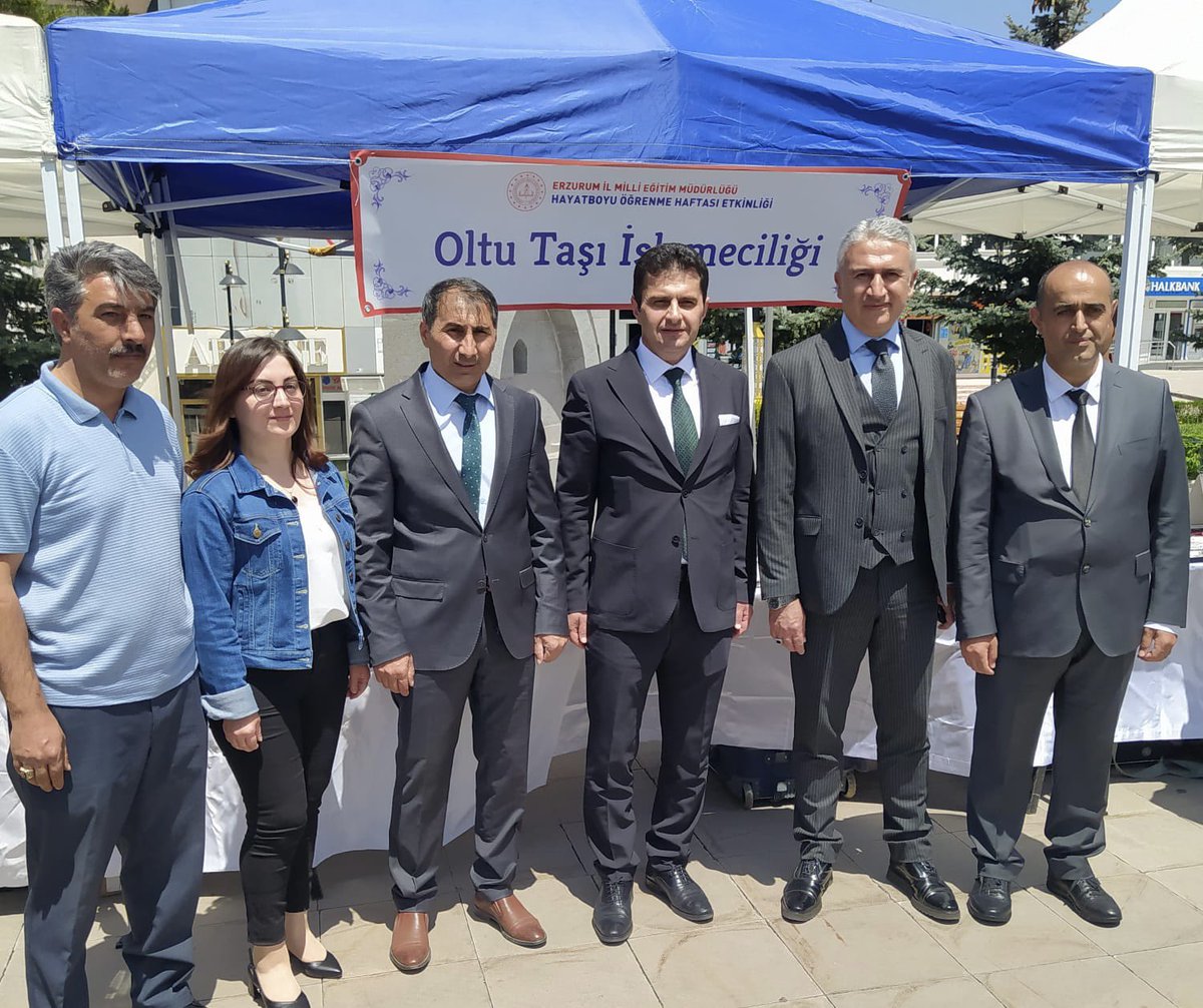 oltuhem25's tweet photo. #HayatBoyuÖğrenmeHaftası açılışı Erzurum Büyükşehir Bld. Bşk. vekili Fevzi Polat,İl Müdürümüz Sn. Salih Kaygusuz ve kurum müdürlerinin katılımı ile gerçekleştirildi.@mebhbogm @sdulger43 @Erzurum_Mem @hayatboyuailesi https://t.co/syW7tOpeTJ
