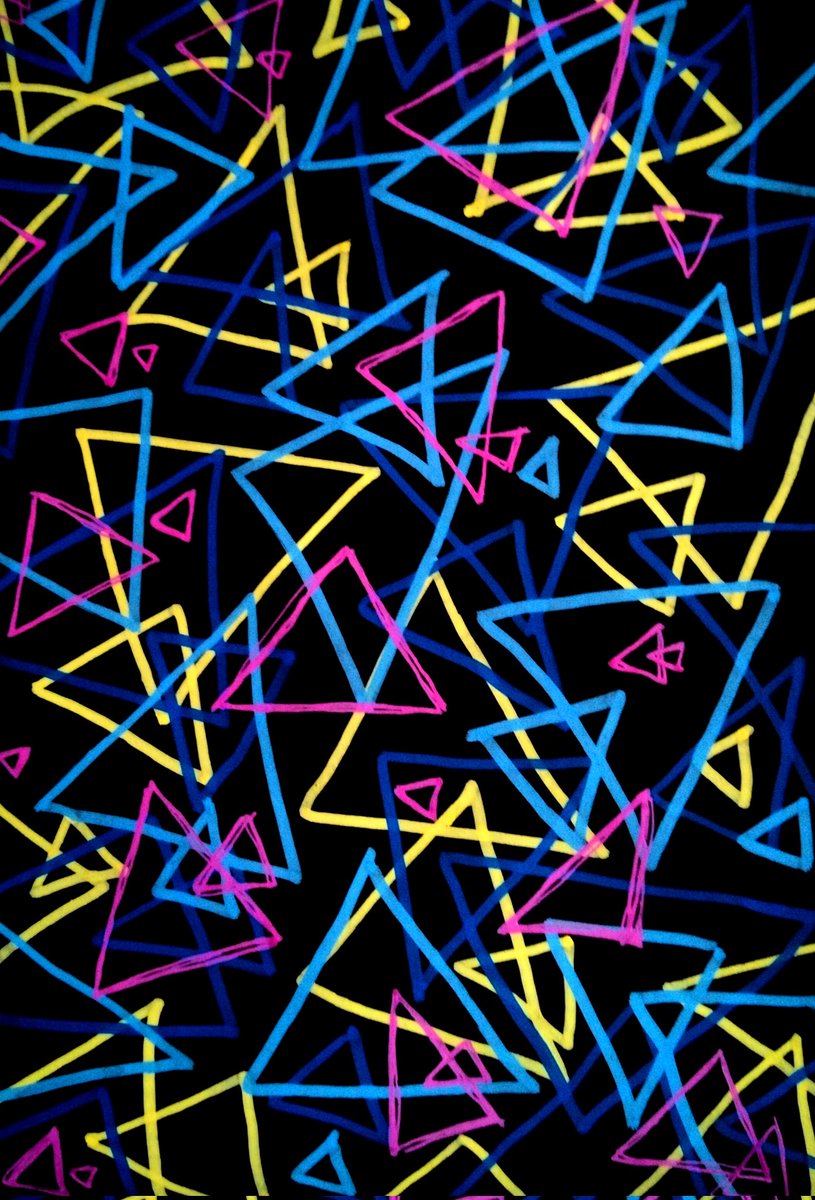 1novart's tweet photo. 220219
playing with posca markers and gel pens https://t.co/gQbiqQEgGs