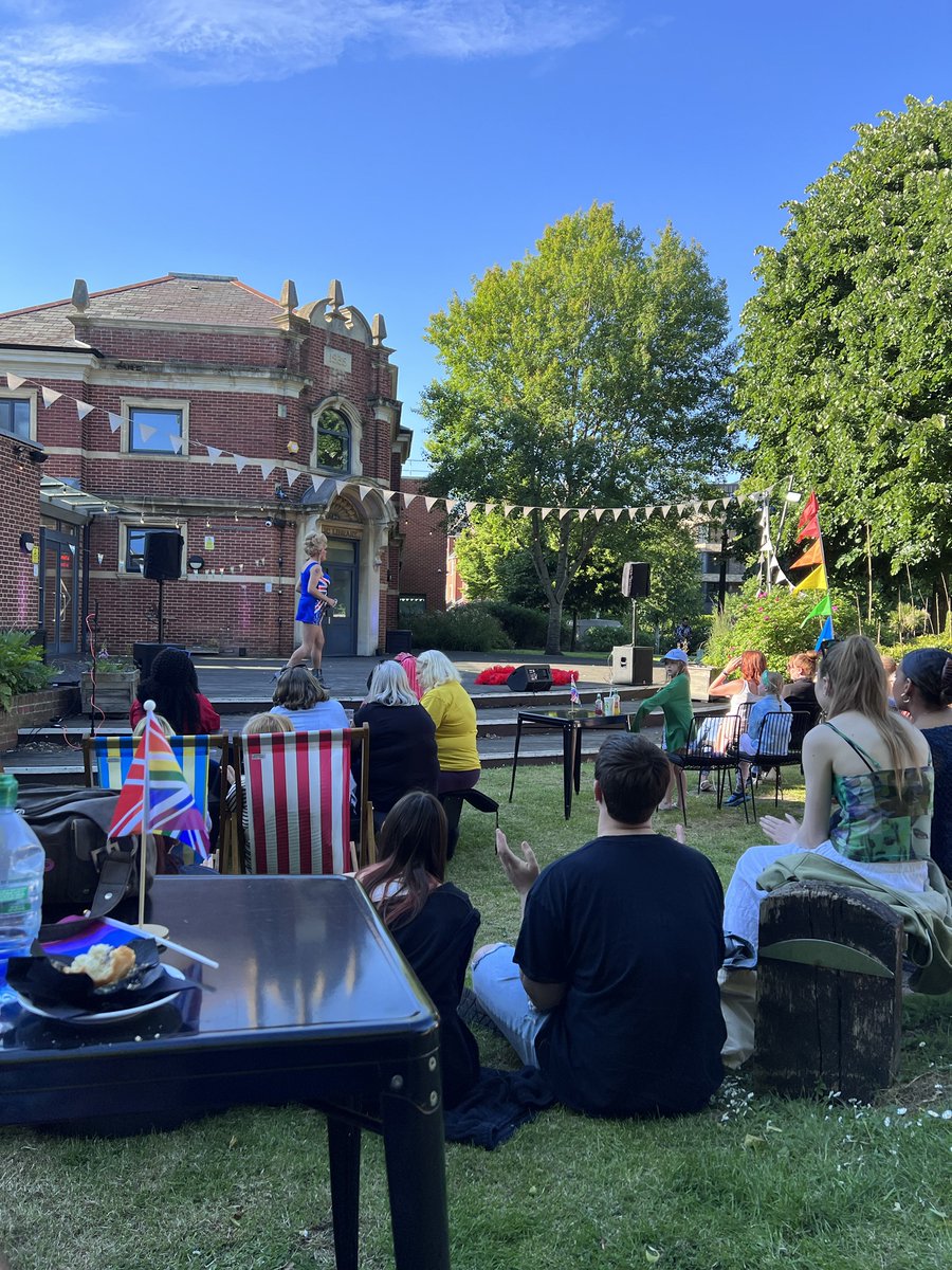 Me and my family had a great evening down at <a href="/PointEastleigh/">The Point</a> for the ‘Queens Garden Party’ hosted by <a href="/EastleighPrideC/">EastleighPrideCIC</a>. The atmosphere was brilliant and it looked like everyone had a fab time!