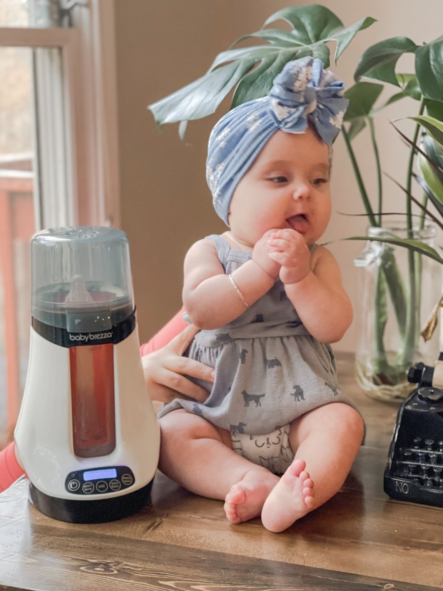 babybrezza's tweet photo. The Baby Brezza Safe + Smart Bottle Warmer is the only warmer with two settings to ensure breastmilk & formula are SAFELY and EVENLY heated! It's also the ONLY ONE with Bluetooth, so you can operate it from your phone!
-
📸: @beccahalm
-
#babybrezza #babyshower #babygift #topbaby https://t.co/tosVBbLzQq