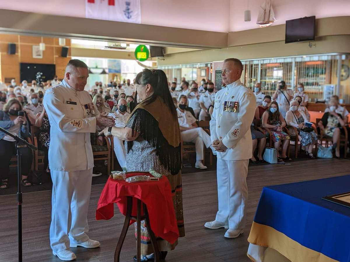 Royal Canadian Navy tweet media