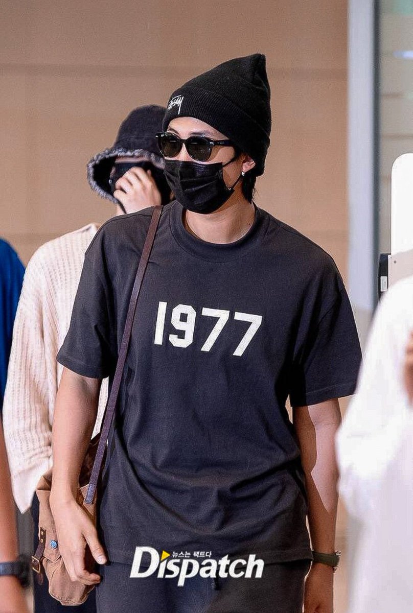 rmpolaroids's tweet photo. 1977
Joon https://t.co/P9ntfn9gL6