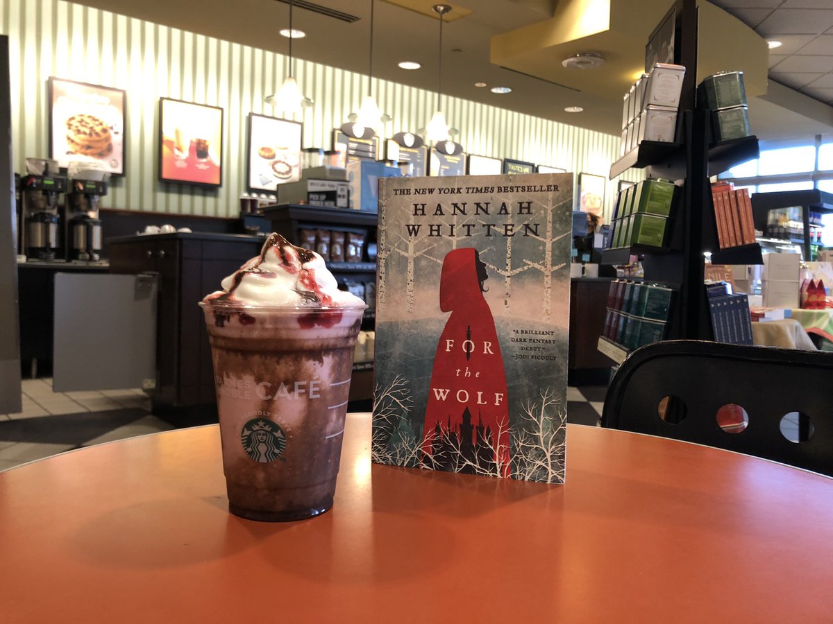 BNAnnArbor's tweet photo. Hey Hannah Whitten (@hwhittenwrites )!

What is your favorite drink from the Barnes &amp; Noble cafe? 💕📚

#bncafe #hannahwhitten #annarbor #forthewolf #forthethrone #fantasy https://t.co/QzLNl4YzjH