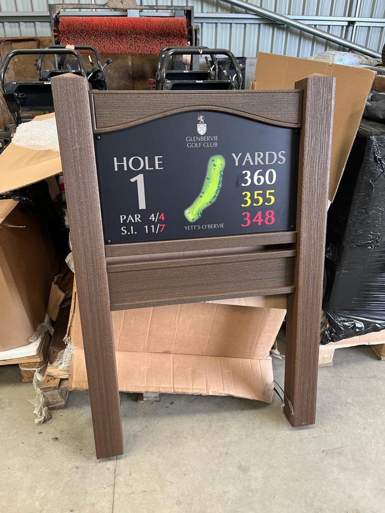 gro_kenny's tweet photo. Nice new signs and now overs delivered to @Glenberviegc this week. #proplex https://t.co/FhRK5H5BpZ