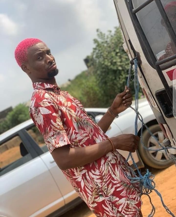 moboricouture's tweet photo. Your Favorite TV host @OlalekanPinky repping the Couture. 💜🧡
#mensfashion #menswear #classymen #menwithclass #menwithstyle #mensinspiration #naijacelebrity #naijafashiontrend #urbanfashion #simplydapper #blackmenwithstyle #forthecouture #moboriclassics #moboricouture https://t.co/jpq2z5r229