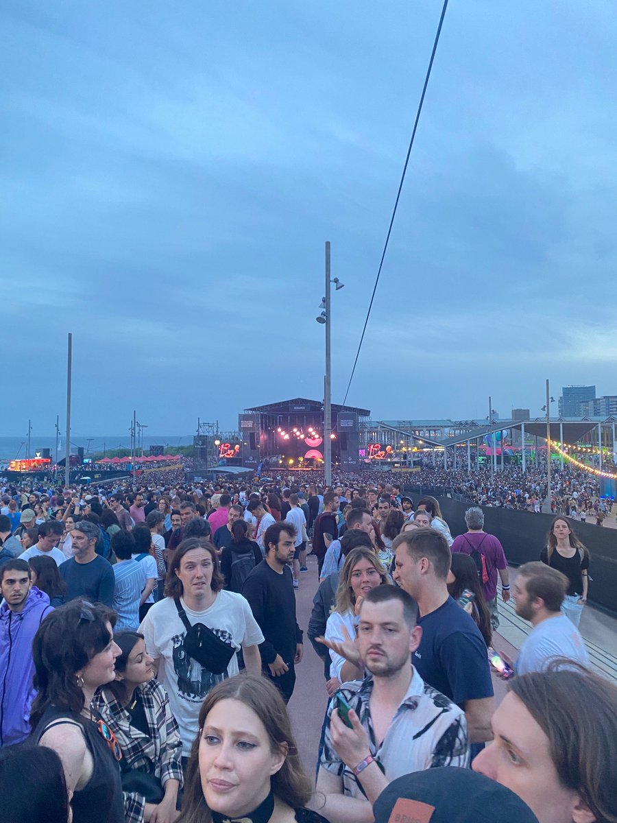 AndelaNovotna's tweet photo. Spending so much money on tickets to see my fave artists from a bar queue x @Primavera_Sound #PrimaveraSound2022 https://t.co/pPtIhrv81f