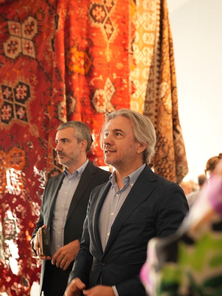 🚩 <a href="/AkmIstanbul/">Atatürk Kültür Merkezi</a> Galeri

Sanatçı Hüsamettin Koçan’ın Bayburt’tan İstanbul’a ve yine köyüne <a href="/BaksiMuzesi/">Baksı Museum</a> ‘ne uzanan yolculuğundan bir kesit sunan “Ayağımdaki Diken Sergisi” nin açılışını Bakanımız Sayın <a href="/MehmetNuriErsoy/">Mehmet Nuri Ersoy</a> ‘un katılımıyla gerçekleştirdik.

#BeyoğluKültürYoluFestivali