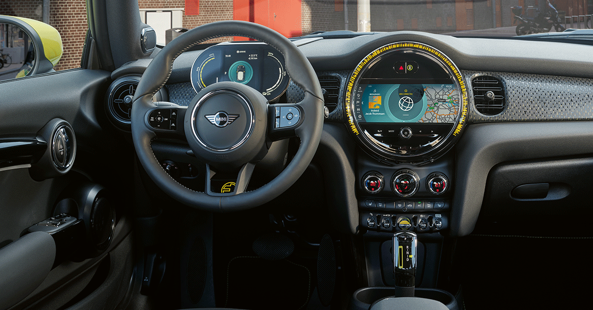 MINImexico's tweet image. Descubre la nueva potencia intensificada del MINI 100% Eléctrico ⚡️​ Spoiler: Es amable con el ambiente.​

#GoKartFeeling al siguiente nivel: bit.ly/3eAlnVW