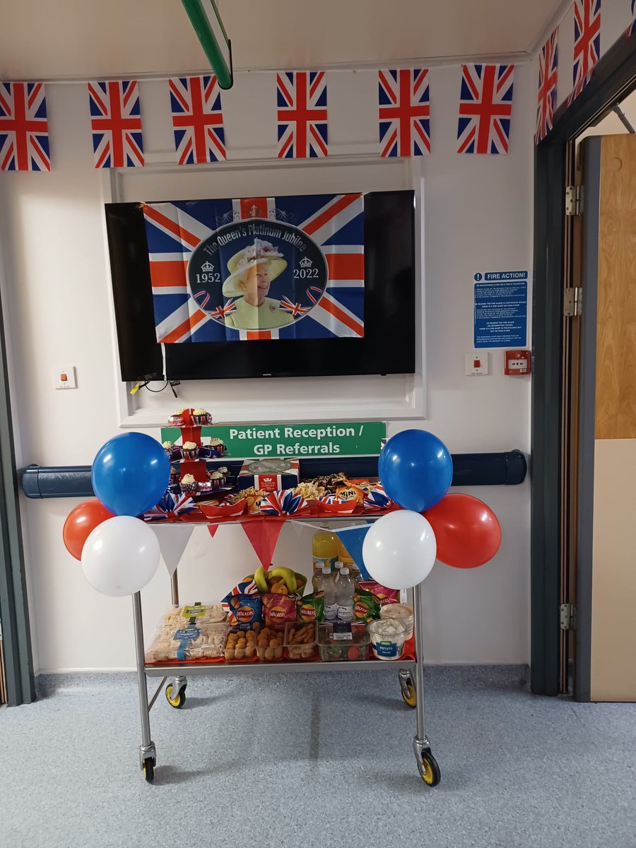 Nothing like a bit of colour to brighten up the ward and cheer the patients up on this special week. Ward 20/Jubilee celebration 🎉 ❤️