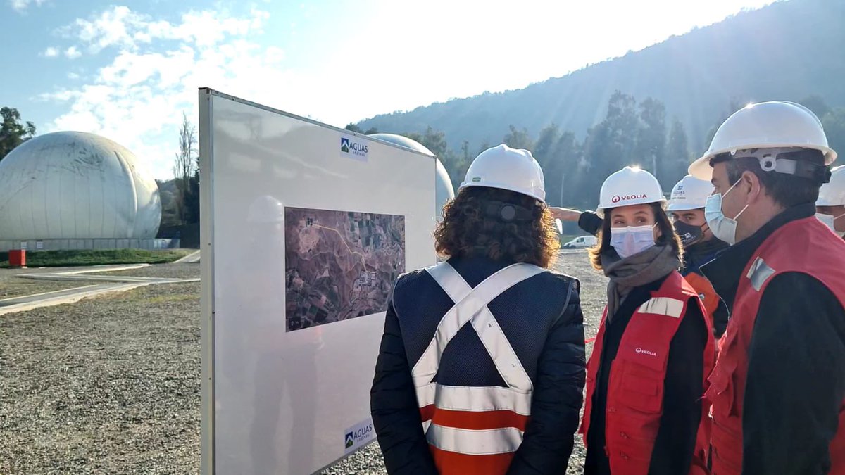 E_Brachlianoff's tweet photo. Proud to see @AguasAndinas achievements over the years with 99%+ waste water treated now and protecting the environment around Santiago. And many more to come incl. water reuse &amp; community engagement : #ecologicaltransformation in action in Chile. https://t.co/xzgT11slPc