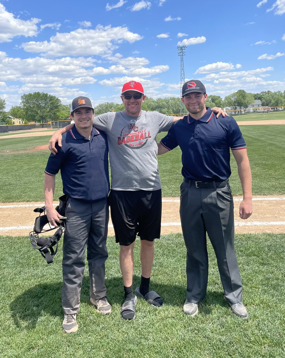 P2Wbaseball_MC's tweet photo. Former Mohawk Baseball standouts @Connor2124 and @connor_dalen giving back to the game and making great money at the same time this summer!  Big shoutout and thank you to both of them! https://t.co/hC0hPaJeCl