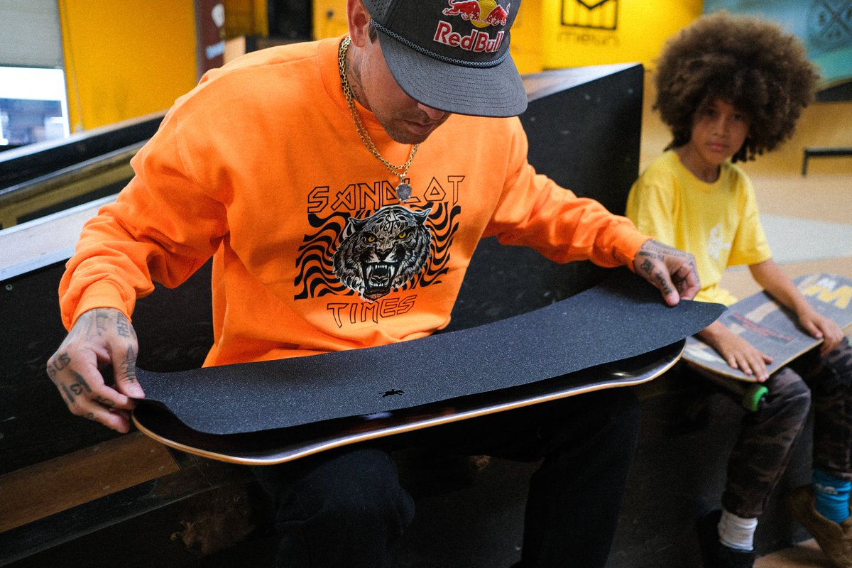 Setting up a Warrior board in our NEW <a href="/SandlotTimes/">Sandlot Times</a>  Psych'd Crewneck. sandlottimes.com/products/psych…