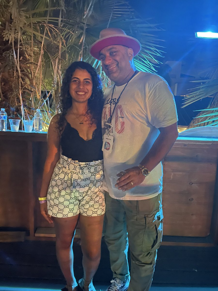 theweb3attorney's tweet photo. This is how you #PartyWithAPurpose 🇵🇷 Still not over this magical weekend✨
Thank you, @crazylegsbx , for putting together once again @puertorocksteady and bringing us all together to celebrate love and unity—Que lindo fue ver nuestra cultura resaltada. 👏 #Boricuas #PRSFest https://t.co/foS1eTw1Is
