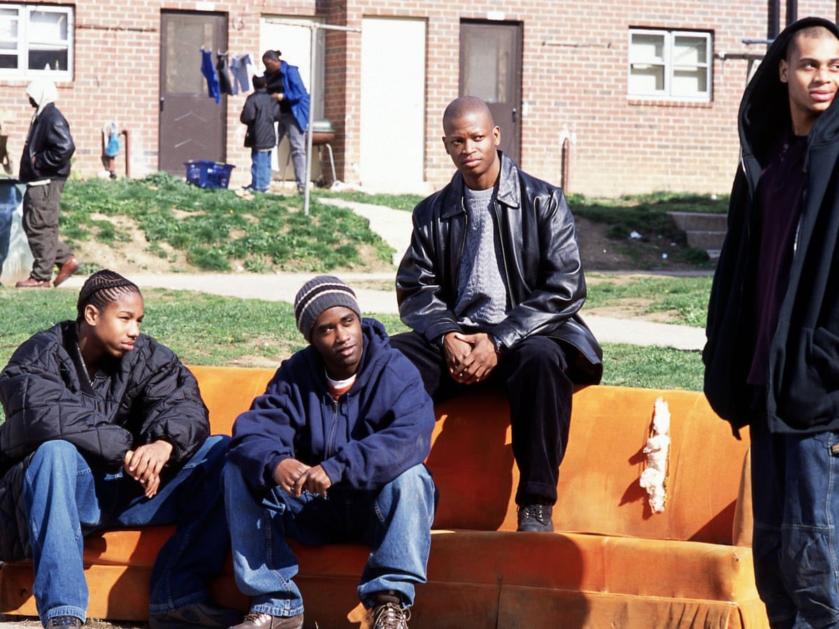 Lenscap's tweet photo. HBO’s ‘The Wire’ premiered on June 2nd, 2002.

20 years ago today, hall of fame television. https://t.co/bCYSftcLPZ