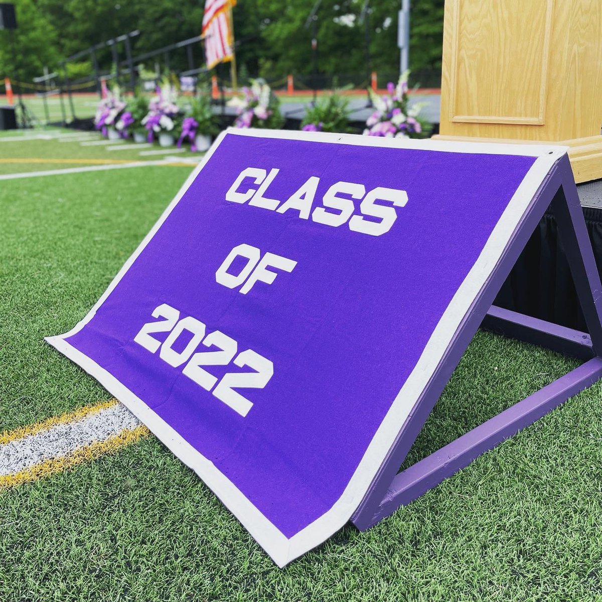 shawtech_hs's tweet photo. SPOILER: We are ready to graduate the class of 2022! #shawtechgrad #shawtechsenior https://t.co/hEUOSod5Gg
