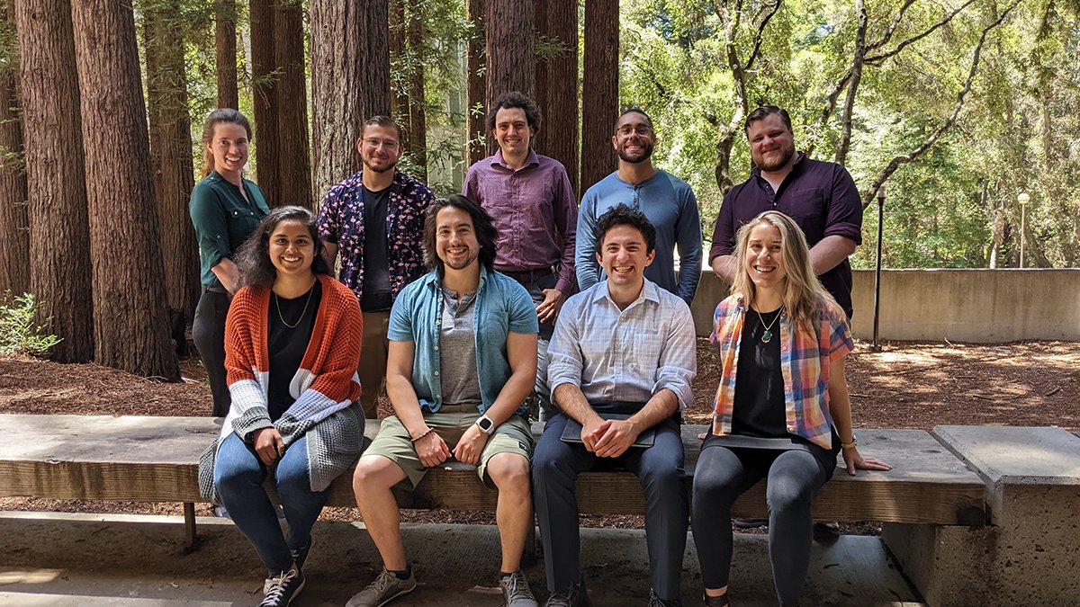 BaskinEng's tweet photo. #BaskinEngineering alumnus and @ece_ucsc lecturer Aviv Elor hosted a Mechatronics (ECE 118) alumni panel earlier this week, where current students got the unique and invaluable opportunity to meet and engage with several mechatronics alumni: https://t.co/XHEAwfkNFf #ucscalumni https://t.co/b7cLDl7aUS