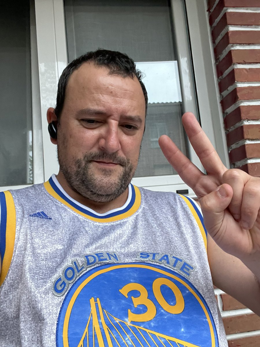 Let’s go WARRIORS!!!! 🐗✊🏻🏀