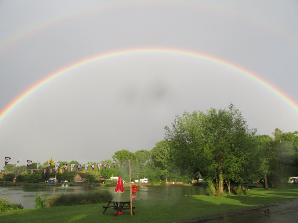 maryferrier's tweet photo. Horsley Club Site perfectly framed by a double rainbow!  🌈 @CampAndCaravan @FriendlyClubMag https://t.co/CDqz3lFYNo