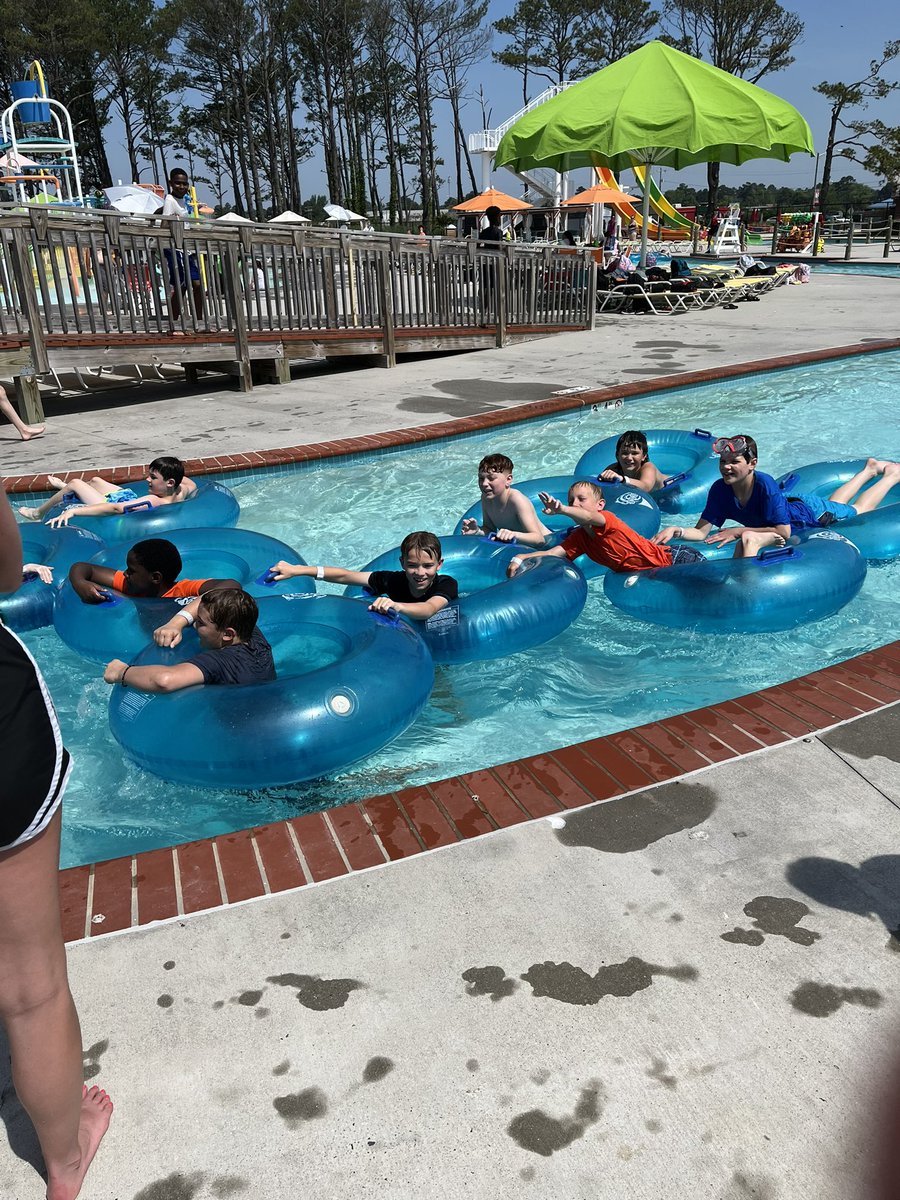 Thank you Maui Jack’s for hosting our spring PBIS incentive! Everyone had a great time! <a href="/PocomokeMiddle/">PocomokeMiddleSchool</a>