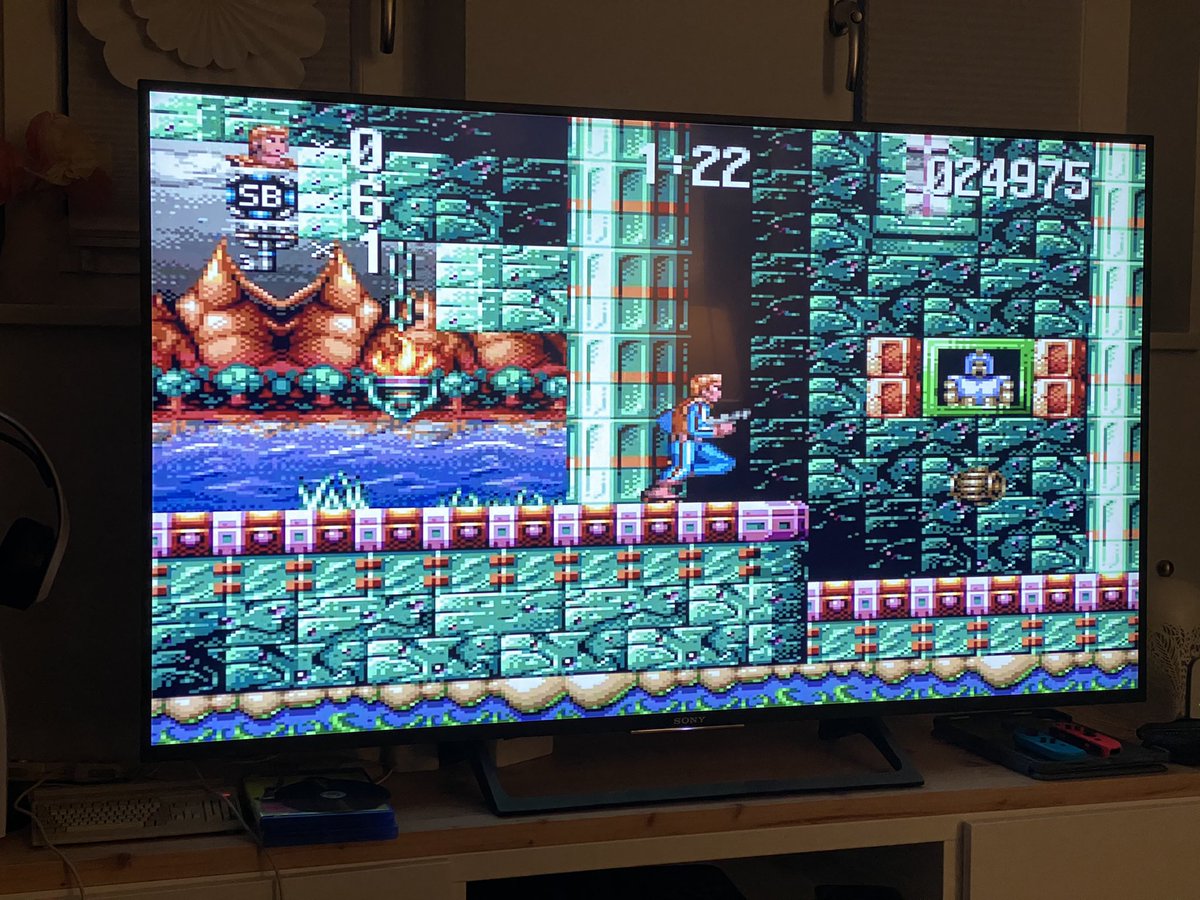 paul_temple's tweet image. Was sehe ich da grad im Playstation Store? Es gibt ein Jim Power Remake für die PlayStation? 😳 Leider von der SNES und nicht Amiga Version. Trotzdem zuckt der Finger schon 🤣