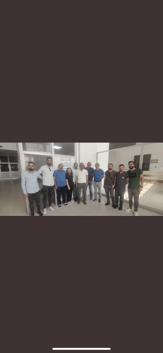 KozlkEgitimSen's tweet photo. Şube Yönetim Kurulu ve Kozluk İlçe Temsilcilerimizle birlikte Kozlukta yetkiyi alan SES ilçe temsilciliğini ziyaret ettik... https://t.co/KtSmrB5g0f