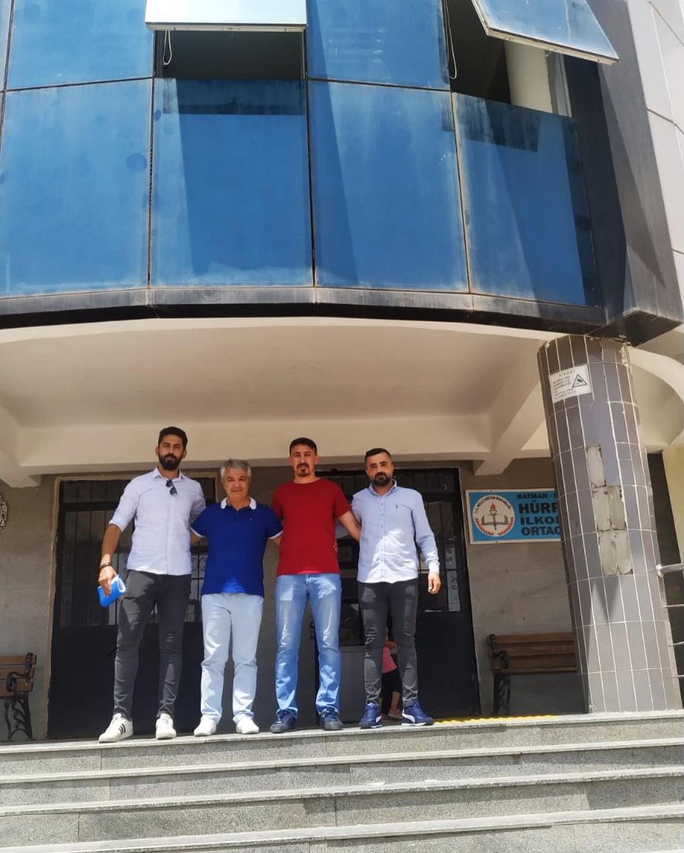KozlkEgitimSen's tweet photo. Örgütlenme faaliyetleri kapsamında Kozluk İlçemizdeki 75.Yıl İlk-Ortaokulu, Hürriyet İlk-Ortaokulu, Tepecik İmam Hatip Ortaokulu ve İlçe Milli Eğitim Müdürlüğündeki eğitim emekçisi arkadaşlarla bir araya geldik.. https://t.co/tujbNYGeuQ
