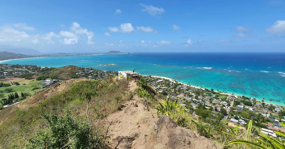VirtualGlobeT's tweet photo. Hiking Lanikai Pillbox Trail 라니카이 필박스 트레일 하이킹

https://t.co/O6N6XPy0cr

#hawaii,#lanikai,#beach,#best,#beautiful,#most,#states,#top,#kailua,#hiking,#pillbox,#walk,#honolulu,#oahu,#trail 

#하와이,#라니카이,#필박스,#걷기,#최고,#하이킹,#등산,#산책, #뷰, #경치 https://t.co/1sEF5mvOCu
