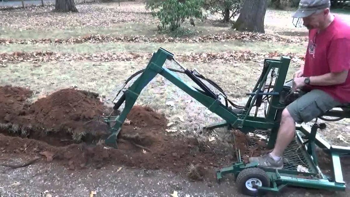 SaskCGA's tweet photo. Feeling cautious while working near located facilities?  Working around locates can be challenging. Our best practices manual can help.  Visit https://t.co/FhseT6SR5F
#DigSafe #ClickBeforeYouDig  #donttrustthedirt https://t.co/RwNDkYTJxl