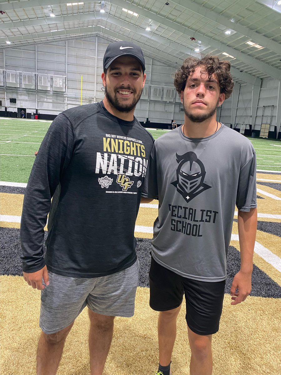 BrandonNeill11's tweet photo. Thank you for all the tips today at the @UCFSpecialists camp. Had fun at the camp and learned a lot. @AlexWard_32 @tyl3rp4ul @CoachB_Blackmon @LongSnappingLS @Recruiting_LS @coachlorenzano @UCF_Football @LHHS_Athletics @BenLarsonUCF https://t.co/QOg4tWj38t