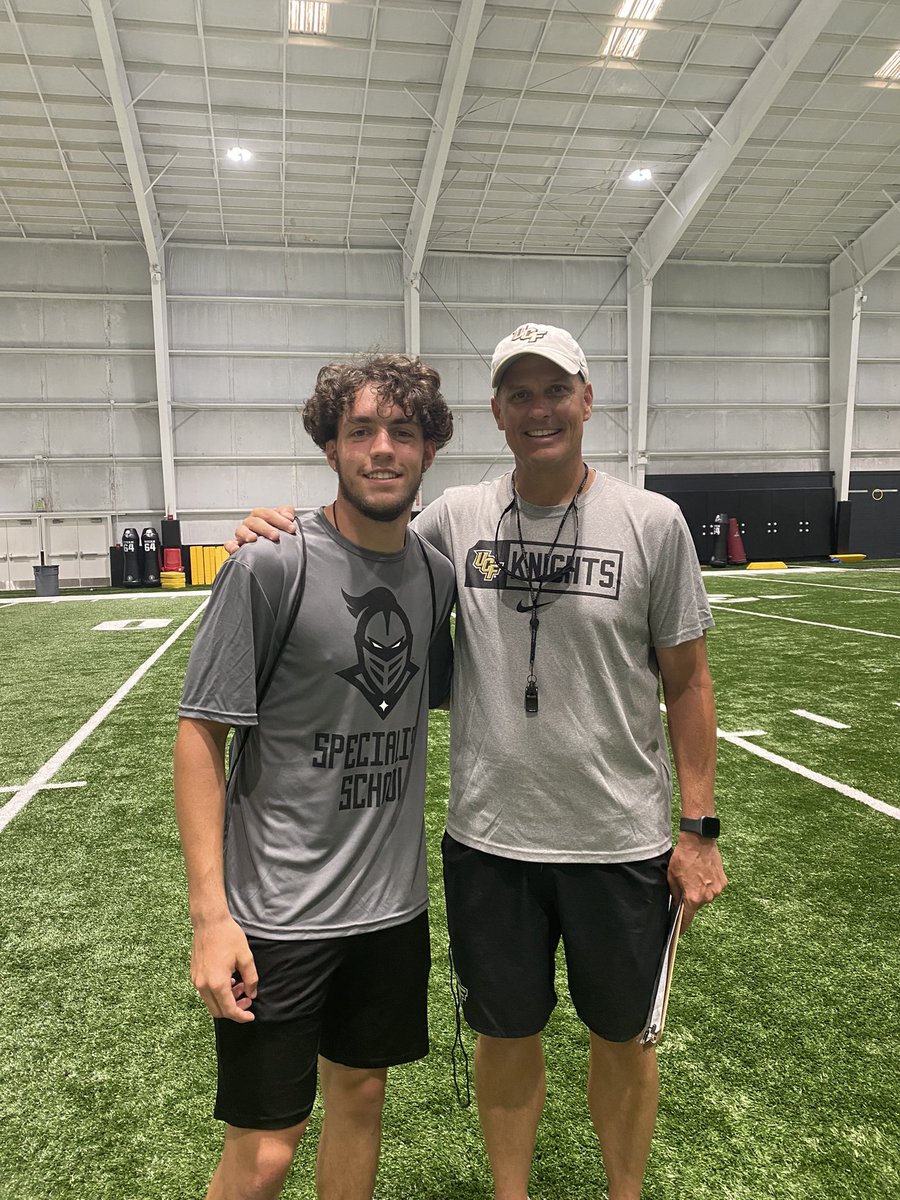 BrandonNeill11's tweet photo. Thank you for all the tips today at the @UCFSpecialists camp. Had fun at the camp and learned a lot. @AlexWard_32 @tyl3rp4ul @CoachB_Blackmon @LongSnappingLS @Recruiting_LS @coachlorenzano @UCF_Football @LHHS_Athletics @BenLarsonUCF https://t.co/QOg4tWj38t