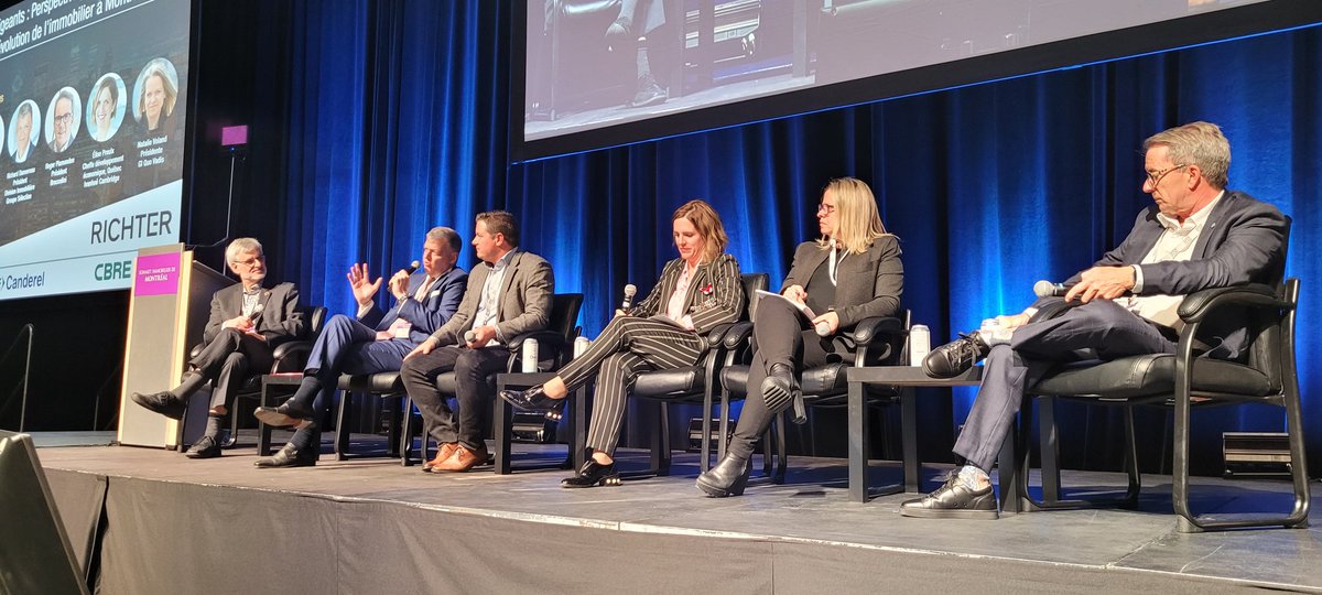 GroupeSelection's tweet photo. Richard Dansereau, notre président, Division immobilière, participe au panel de clôture du #MREF22 avec Roger Plamondon de @Broccolini_BCI, Élise Proulx d'@IC_Comms, Natalie Voland de @GIQuoVadis, Francis Charron d'EMD-Batimo, animé par @jeanmarcfournier de l'@iduquebec https://t.co/BpRNLFB0jE