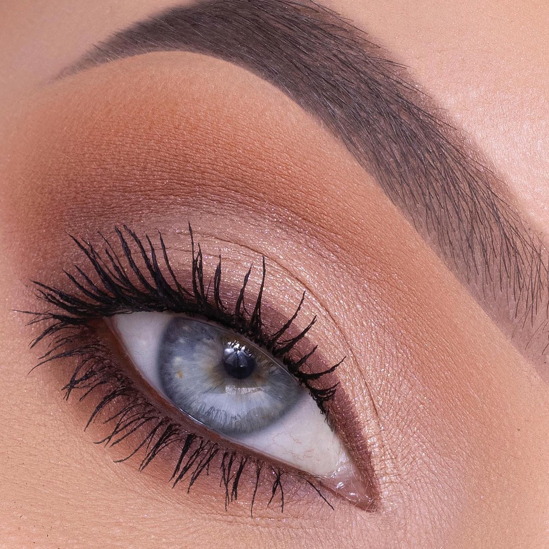 Beautiful soft glam makeup in neutral shades with brown liner by @anknook 🤎✨🤍 using the Basic Beat palettes by <a href="/mavenbeauty/">Maven Beauty</a> 🤎✨🤍  Tag someone who would like this makeup 😉    If you recreate this makeup, or you have…

📸 instagram.com/p/CeUKISXLDPm/ via tweet.photo