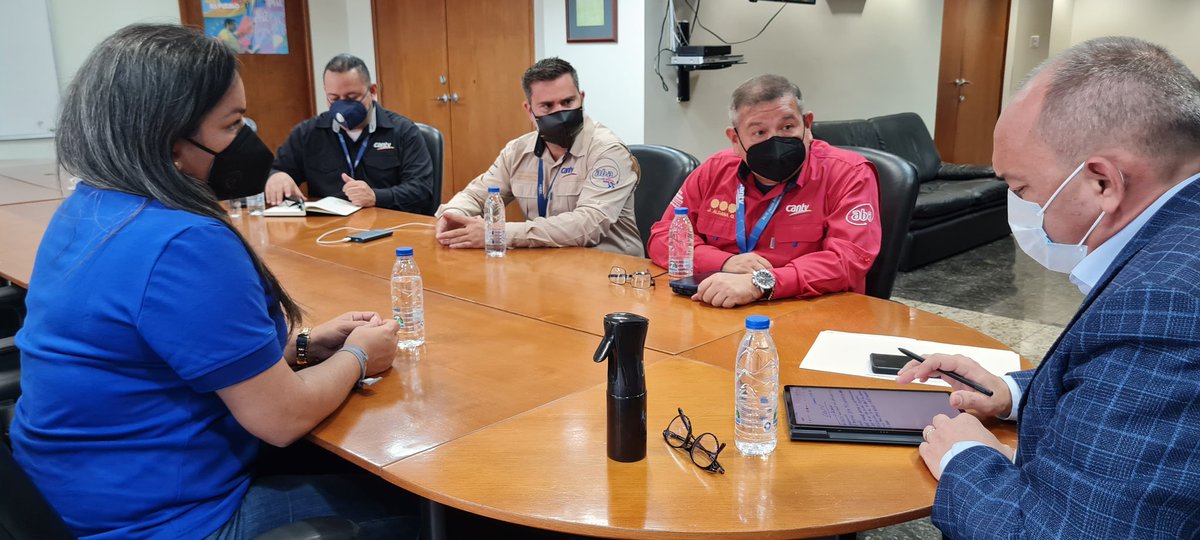 Reunido con el MG Jesús Aldana y el equipo de talento humano de <a href="/salaprensaCantv/">Cantv</a>, planteando las consideraciones para llegar en el menor tiempo posible a una fructífera convención colectiva para l@s Trabajador@s de esta importante empresa de telecomunicaciones.

#VenezuelaComunal