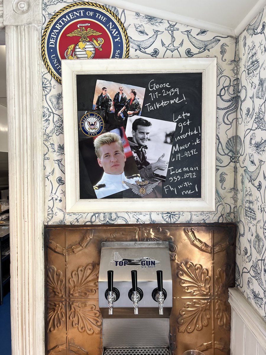 CAthroughMyLens's tweet photo. Are you a Top Gun fan? A pie shop opened up in the old house from the original movie in Oceanside. It’s a lot of fun to visit! https://t.co/hIZf99mA3M