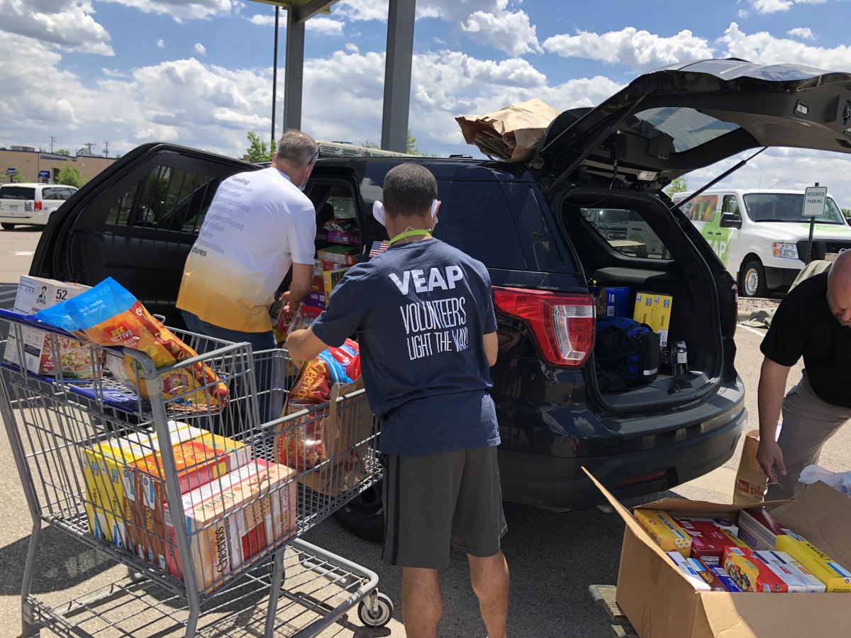 BPD_MN's tweet photo. Our Cereal-sly Fun Food Drive was all kinds of amazing. We were able to fill this squad entirely full of cereal to help stock the shelves @VEAPVolunteers. #thankyou #feedingkids #donations #summerbreakfasts https://t.co/EoyGEoFA7A