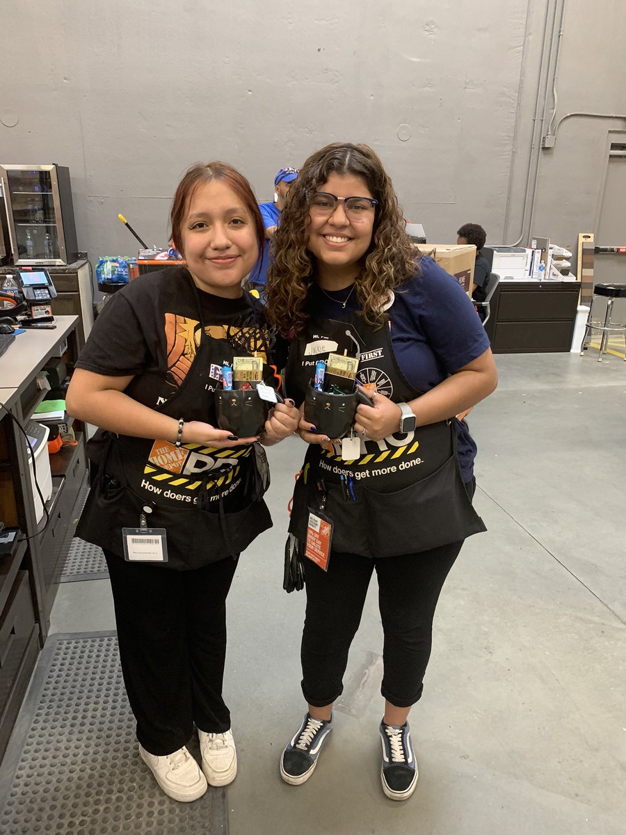 Larry D ONeal (@ldoneal42) on Twitter photo Congratulations to Frida and Jackie graduates class of 2022💥🎉💯🎈.
The future is bright for these two young ladies <a href="/thdtunya/">Tunya Williams</a> <a href="/SharptonDavid/">David Sharpton</a> <a href="/acioc501/">Andrea C</a> <a href="/JBelloHD/">Jose Bello</a> @zach_tithof <a href="/JamesKimTHD/">James Kim</a> <a href="/RettRasmusan/">Rett Rasmusan</a> <a href="/NormaCisco1/">Norma Cisco</a> <a href="/DianaKGarcia1/">Diana K Garcia</a> Congratulations to Frida and Jackie graduates class of 2022💥🎉💯🎈.
The future is bright for these two young ladies <a href="/thdtunya/">Tunya Williams</a> <a href="/SharptonDavid/">David Sharpton</a> <a href="/acioc501/">Andrea C</a> <a href="/JBelloHD/">Jose Bello</a> @zach_tithof <a href="/JamesKimTHD/">James Kim</a> <a href="/RettRasmusan/">Rett Rasmusan</a> <a href="/NormaCisco1/">Norma Cisco</a> <a href="/DianaKGarcia1/">Diana K Garcia</a>